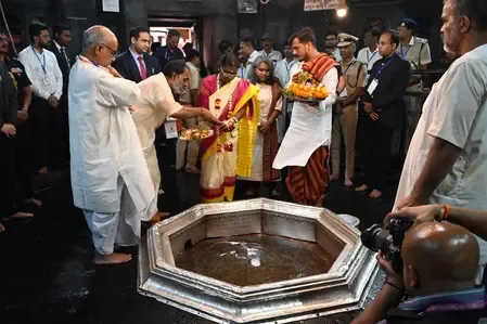 क्या राष्ट्रपति द्रौपदी मुर्मू पितृपक्ष में गयाजी पहुंची और पिंडदान किया?
