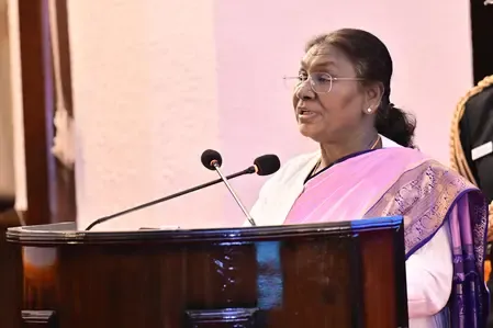 क्या राष्ट्रपति द्रौपदी मुर्मू ने नैनीताल राजभवन की स्थापना के 125 वर्ष पूरे होने के समारोह में भाग लिया?