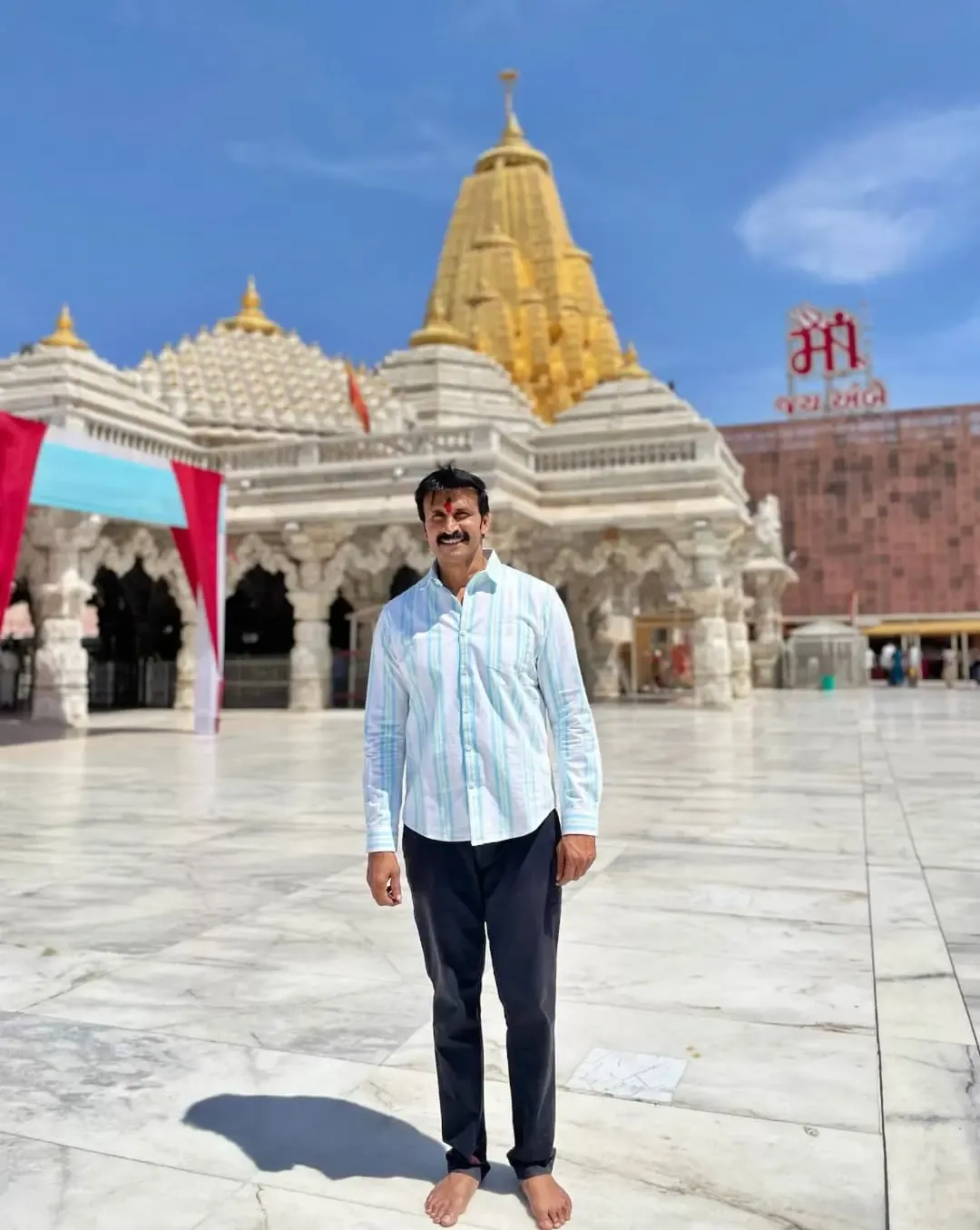 Ravi Prakash Visits Ambaji Mandir in Rajasthan for Blessings