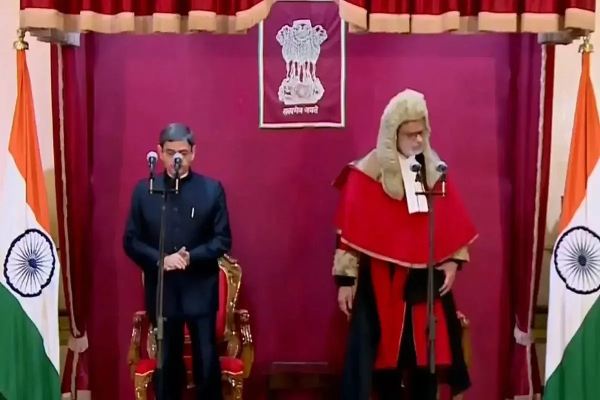 R.N. Ravi Sworn in as West Bengal's New Governor