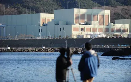 Onagawa nuclear plant No. 2 reactor to be shut after radioactive steam found