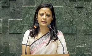 Trinamool Congress Faces Internal Dissent Over Mahua Moitra; Six MLAs Address Concerns to Mamata