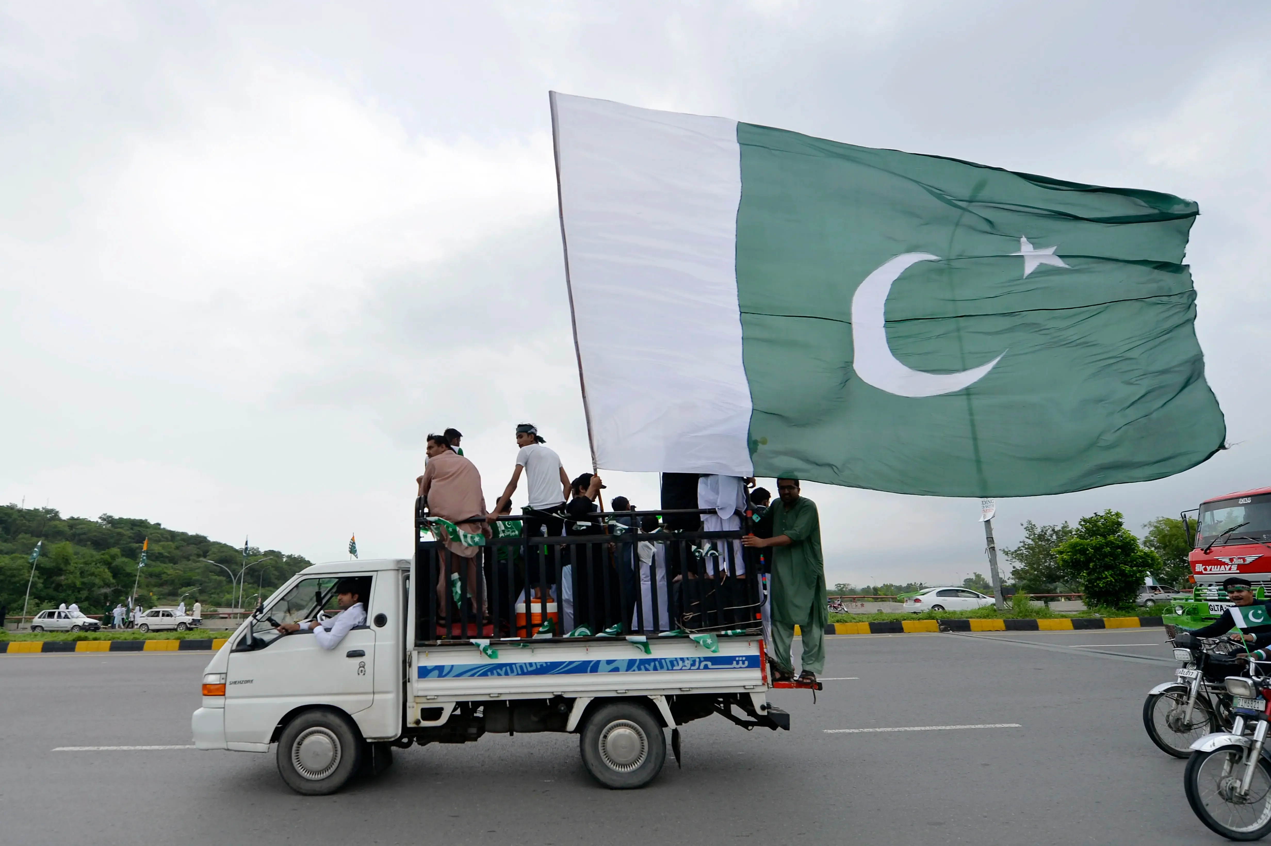 Are Record Remittances in Pakistan Hiding a Darker Truth?