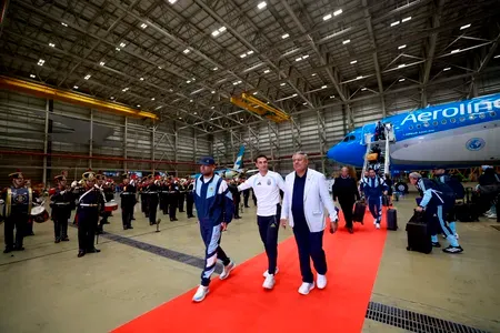 Argentina return home to hero's welcome after FIFA WC 2026 final heartbreak