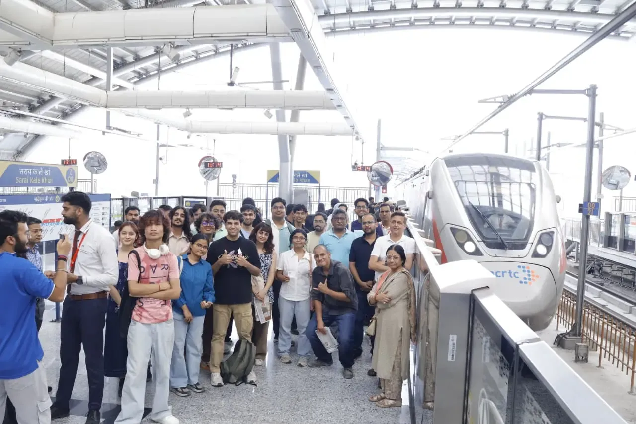 रिफॉर्म उत्सव: NCRTC ने IIT दिल्ली छात्रों और इन्फ्लुएंसर्स को दिखाई नमो भारत की आधुनिक तकनीक