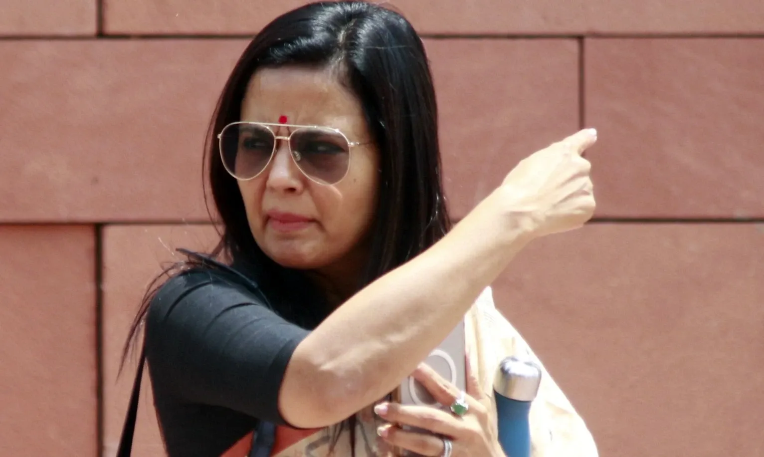 Should the Odisha Government Release Bengali Workers Immediately?