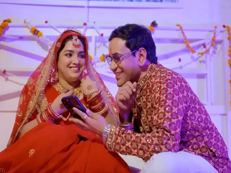 क्या आम्रपाली और निरहुआ का नया गाना 'सेनुरवा महान' दर्शाता है पति-पत्नी का प्यार?