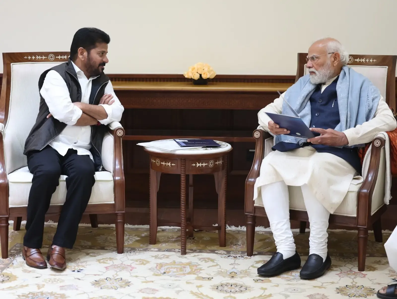 क्या रेवंत रेड्डी ने पीएम मोदी से मुलाकात की और तेलंगाना राइजिंग ग्लोबल समिट का निमंत्रण दिया?