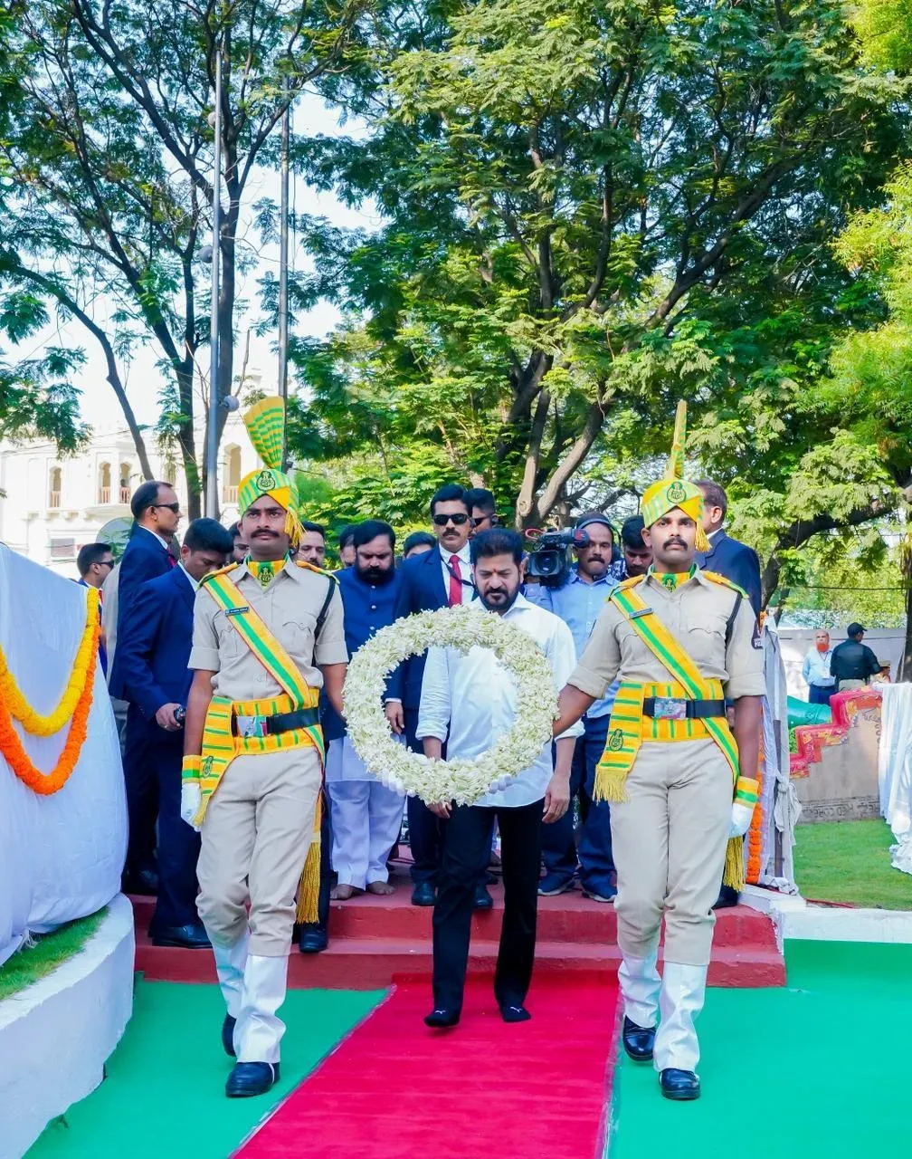 Revanth Reddy pays tribute at Amaraveerula Sthupam on Telangana Formation Day
