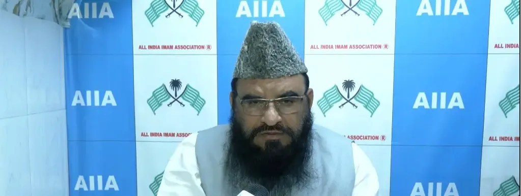 Can Revered Leaders Be Above the Law? Maulana Rashidi Calls for Action in Avimukteshwaranand Case