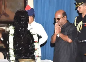 क्या बांग्लादेश बॉर्डर पर हलचल है? पश्चिम बंगाल के गवर्नर सीवी आनंद बोस करेंगे हकीमपुर का दौरा