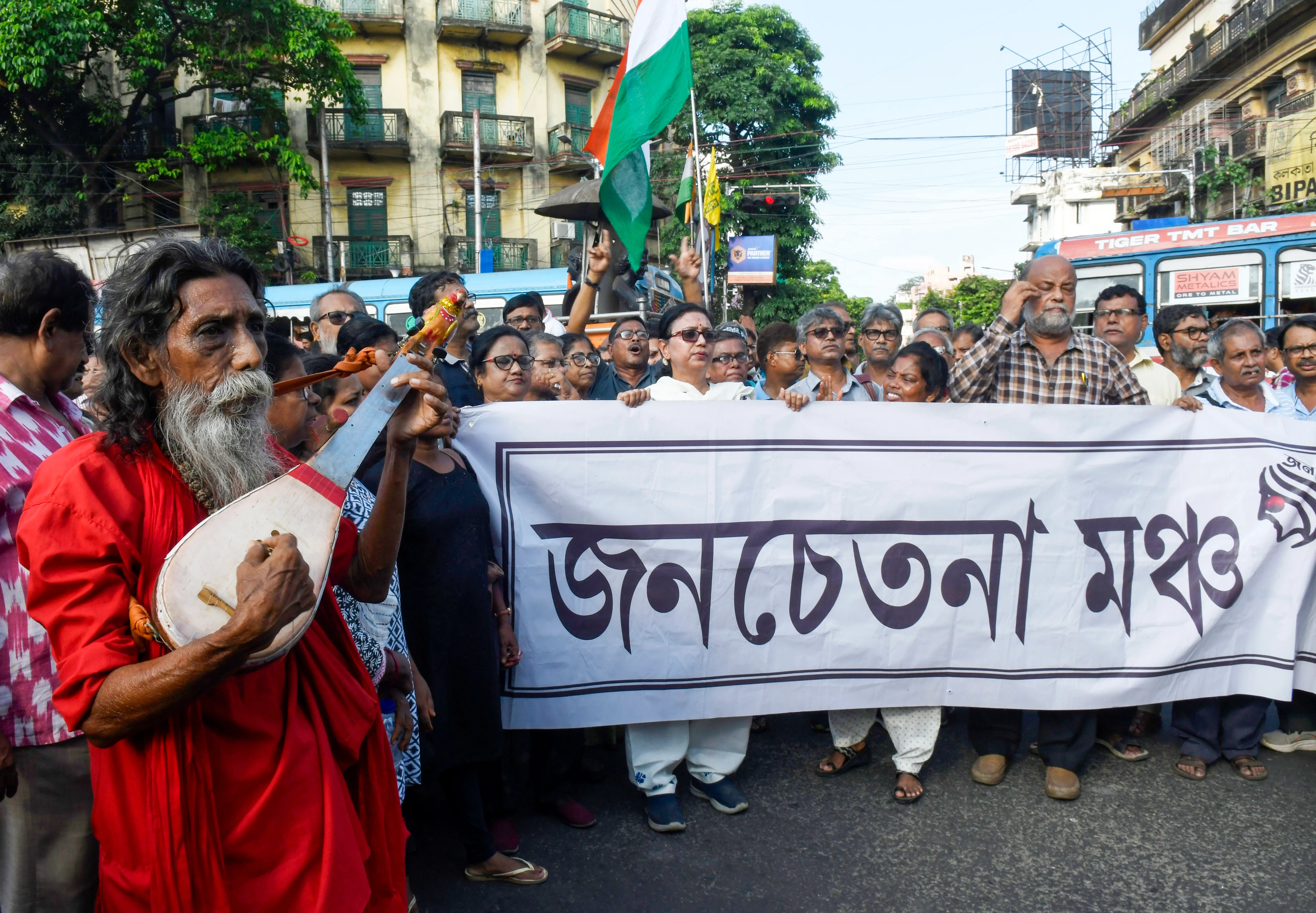 Is the RG Kar Victim's Mother's Condition Stable Amid Legal Action?