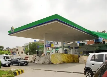 Human Rights Council Condemns Pakistan's Fuel Price Surge Amid Rising Inflation