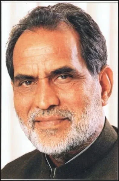 Rijiju Pays Tribute to Former PM Chandra Shekhar on Death Anniversary