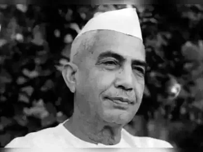 Rijiju pays tribute to PM Charan Singh on death anniversary