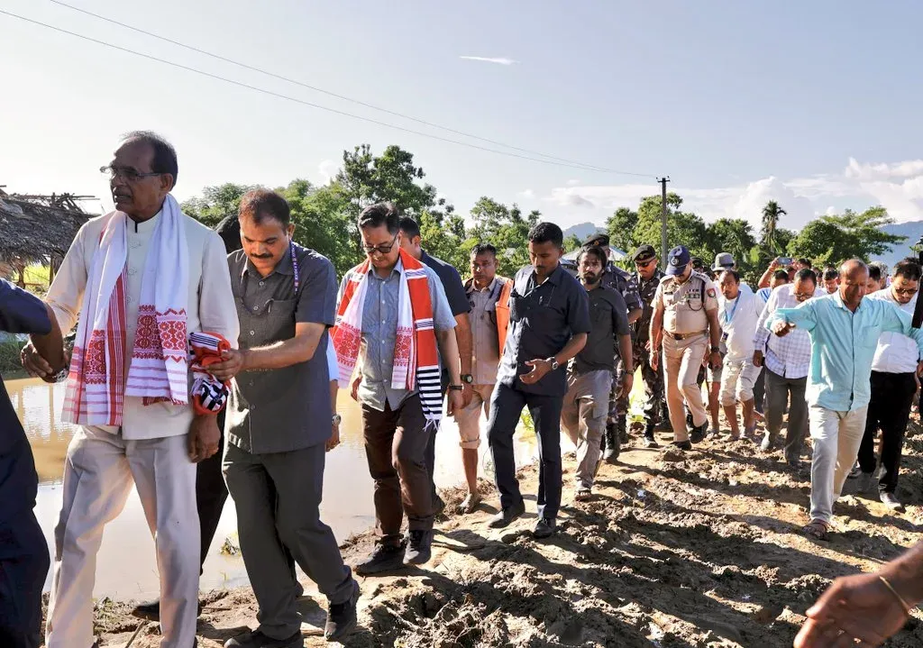 Rijiju, Shivraj Visit Flood-Hit Dhemaji in Assam