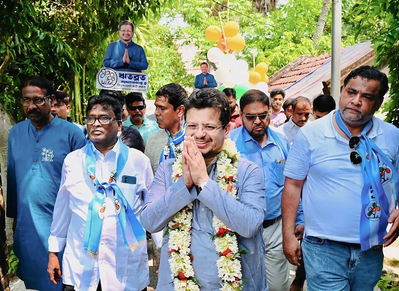 Ritabrata Banerjee enters Bengal Assembly with 59 MLAs' support letters