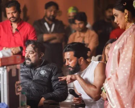 रितेश देशमुख ने संतोष सिवन को कहा गुरु और मार्गदर्शक, 'राजा शिवाजी' की सफलता पर जताया आभार