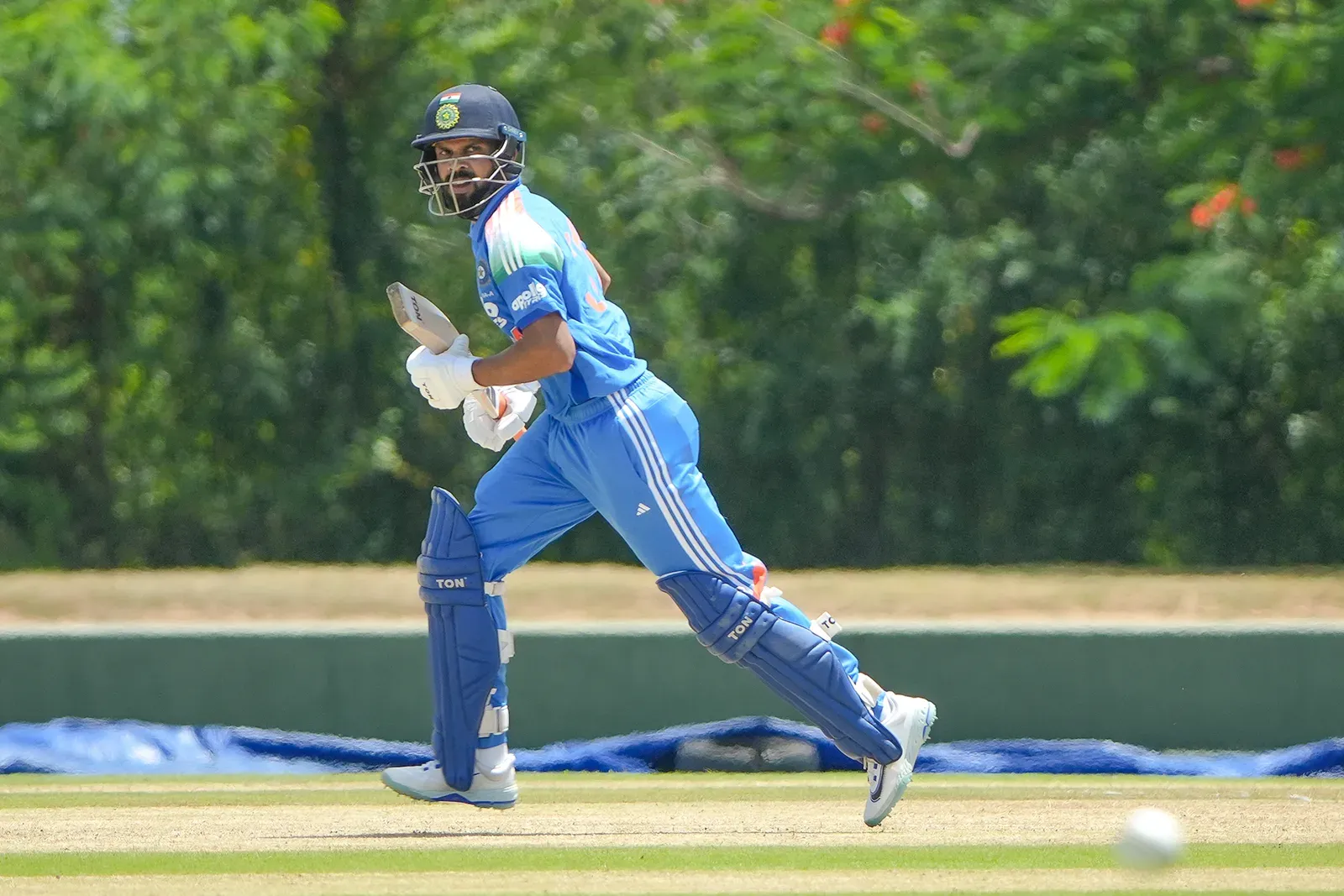 ऋतुराज गायकवाड़ का 114 गेंदों में शतक, भारत ए ने दांबुला में श्रीलंका ए को दिया 278 रन का लक्ष्य