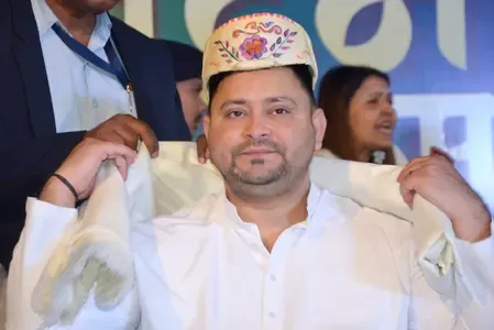 Why Did RJD Leaders Honor Tejashwi Yadav as National Working President?