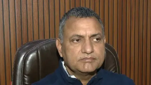 राजद नेता सुधाकर सिंह ने भाजपा सांसद अनुराग ठाकुर से पूछा, क्या नाम बताएंगे किसने पी थी ई-सिगरेट?