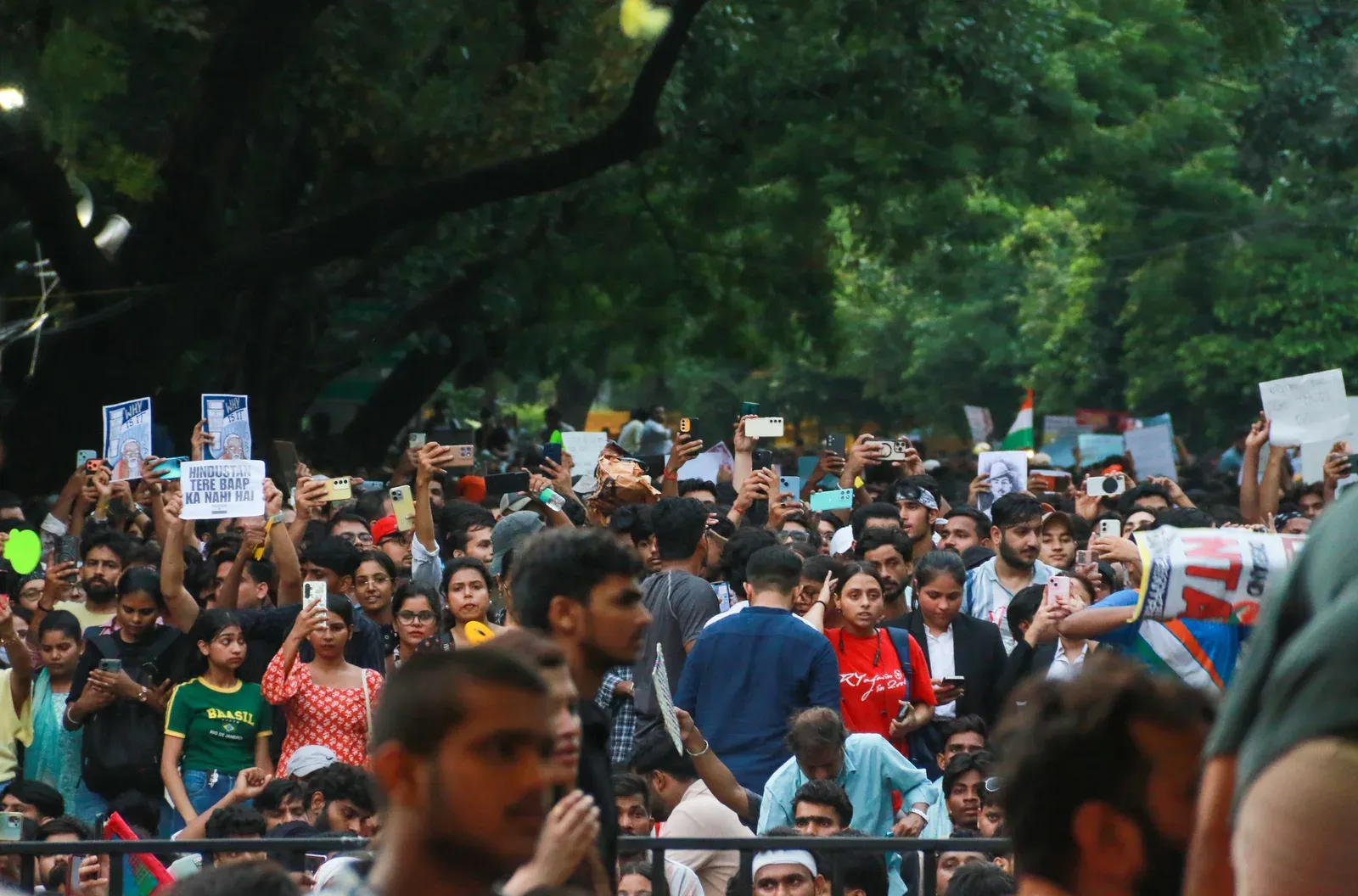 आरएमएल अस्पताल हेल्थ बुलेटिन: जंतर-मंतर झड़प में घायल 21 वर्षीय युवती वेंटिलेटर से हटाई गई, हालत स्थिर