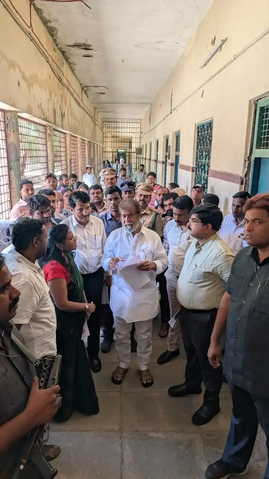 Is Food Poisoning Behind the Tragedy at the Institute of Mental Health in Hyderabad?