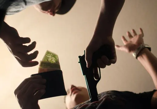 What Happened During the Cold Drink Godown Robbery in Keshav Puram?