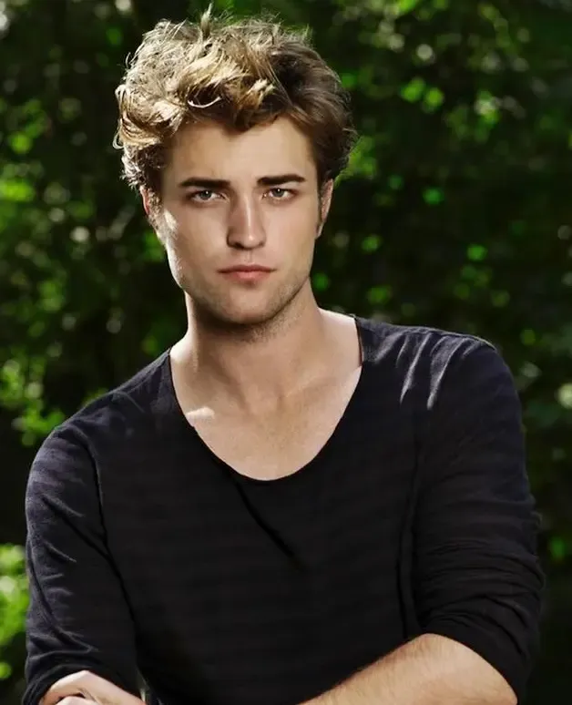 Robert Pattinson Reveals His Salmon-Only Diet