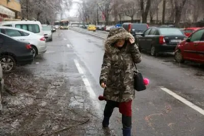 Why has Romania issued a red flood alert due to heavy rains?