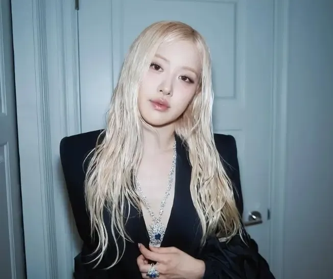 Rose Reflects on Self-Acceptance and Growth During BLACKPINK's Milestone Year