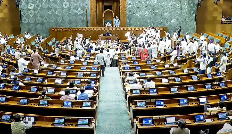 What Sparked the Controversy Over 'Vande Mataram' and 'Jai Hind' in Parliament?