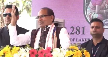 Will Rs 10 lakh crore be invested in rural India under VB–G RAM G in the next decade?