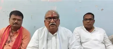 'Is Karnataka Gov't Wasting Taxpayer Money on a Chair and Portraits?' RTI Activist Raises Concerns