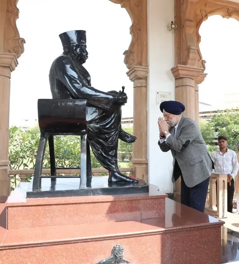 क्या आरएसएस की शताब्दी पर केंद्रीय मंत्री हरदीप सिंह पुरी ने सराहना की?