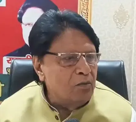 आरएसएस संस्थापक को भारत रत्न देने की मांग पर सपा सांसद का तंज, संघ समाज को बांटने का काम करती है