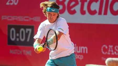 Rublev crushes Skatov 6-1, 6-1 to reach Estoril Open quarterfinals