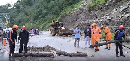 रुद्रप्रयाग में 5 स्थानों पर आपदा मॉक ड्रिल सफल, केदारनाथ यात्रा में घोड़े-खच्चर हैंडलरों का पंजीकरण अनिवार्य
