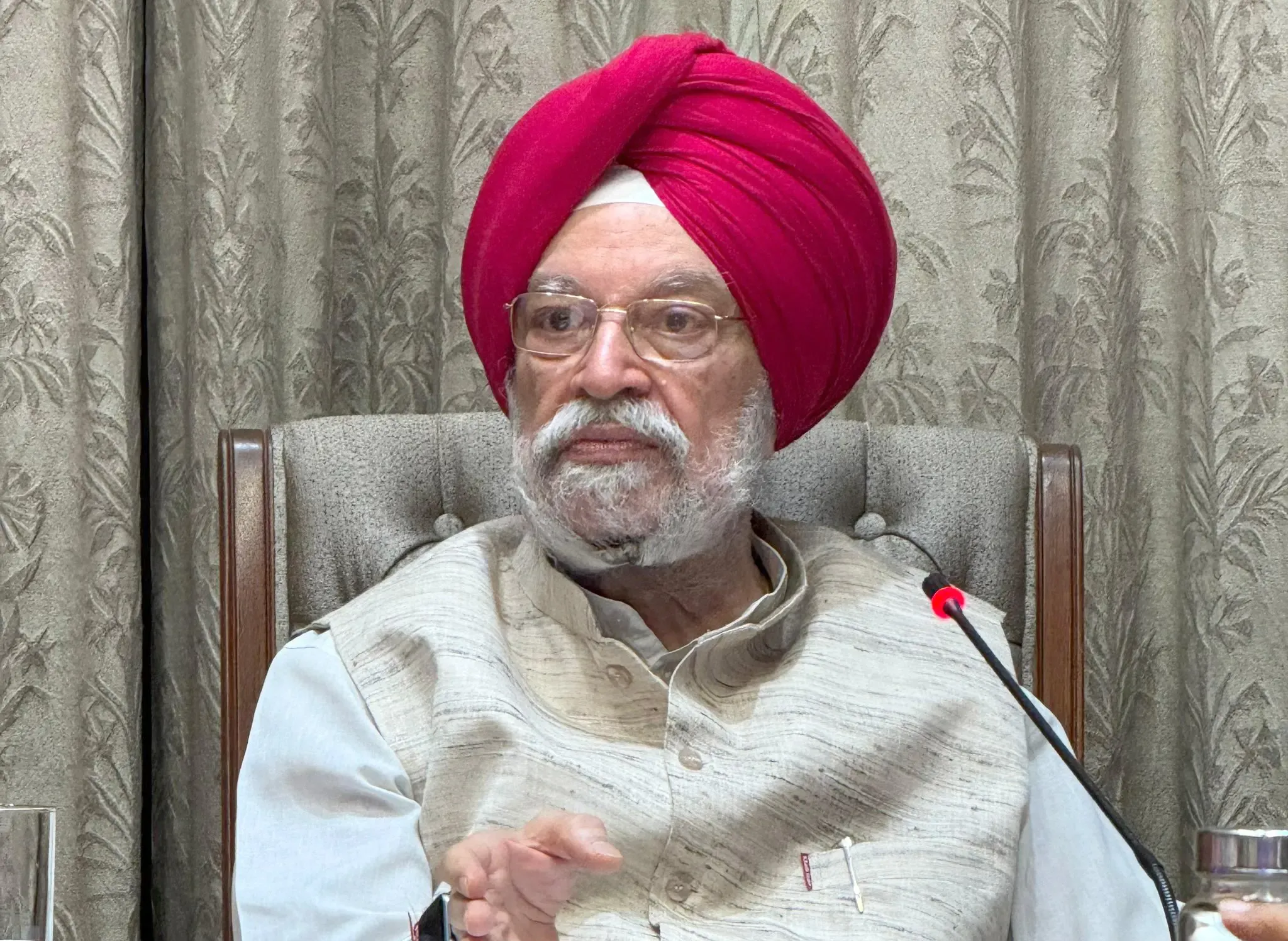 Hardeep Singh Puri Dismisses Lockdown Rumors: No Proposal Under Review