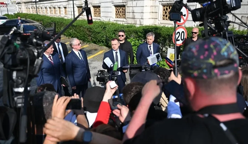 Is Ukraine Delaying the Prisoner Swap?