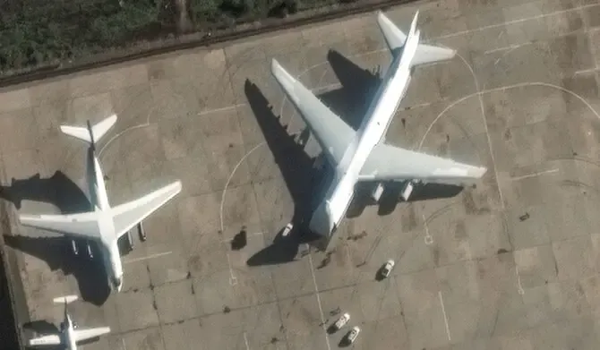 Russia Withdraws Some Diplomats from Syria