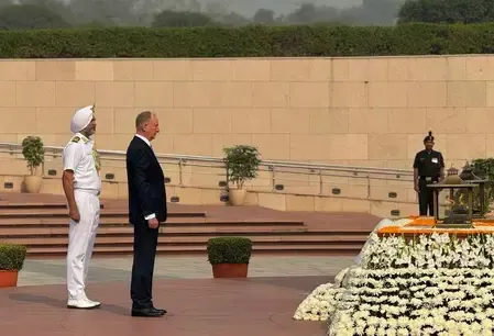 Did Russian President's aide Honor Indian War Heroes?
