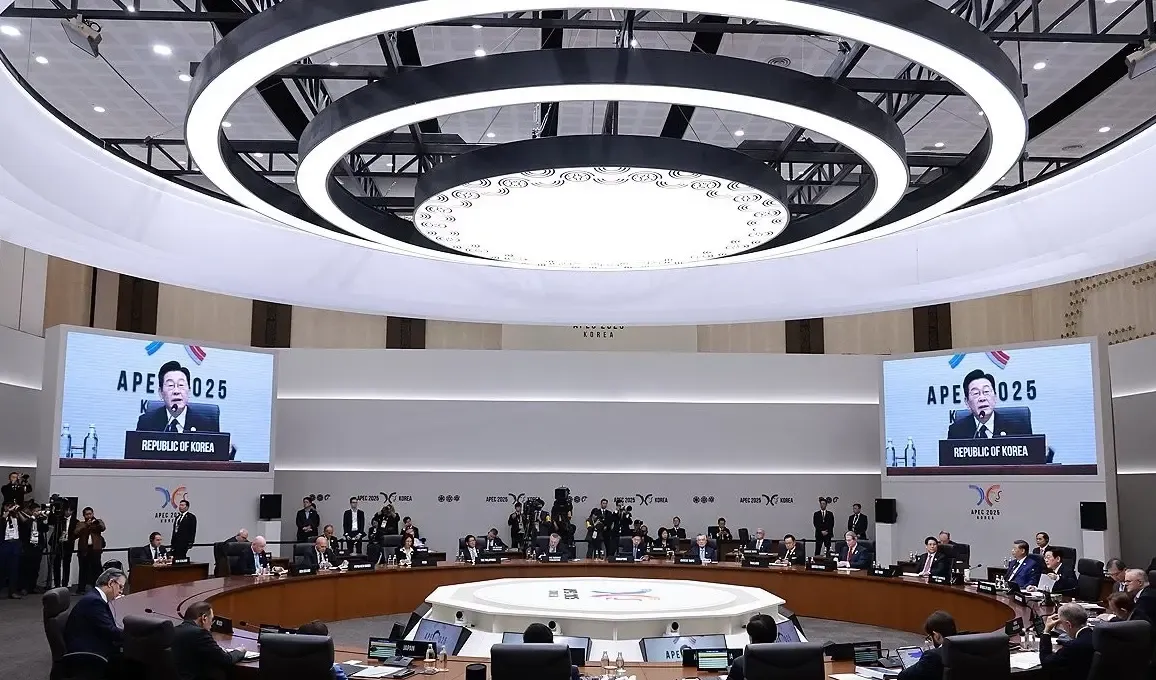 How is S. Korea Leading at APEC Amid Global Challenges?