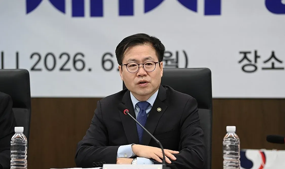 South Korea fires chief trade negotiator amid US tariff pressure