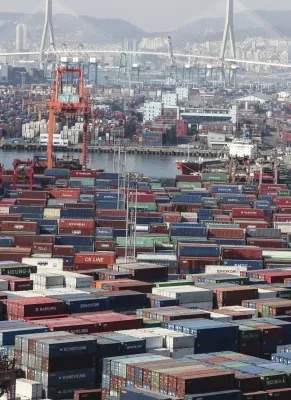 South Korea exports hit record $87.8 billion in May, up 53% on chip supercycle