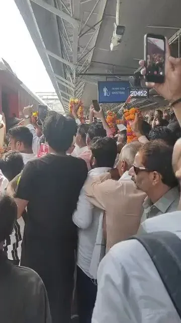 Sachin Pilot Visits Bharatpur Station During Rajasthan Tour