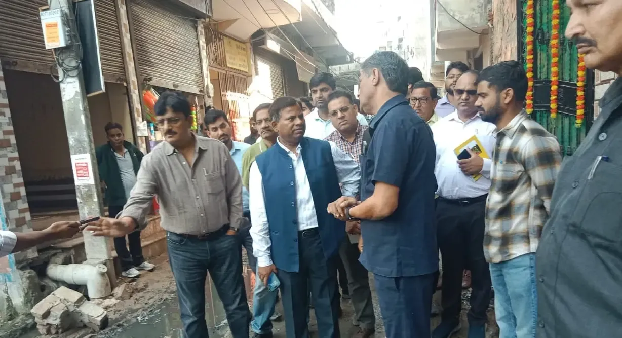 क्या विशेष कार्याधिकारी ने सफाई व्यवस्था और सिविल कार्यों का निरीक्षण किया?