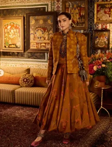 क्या सगाई के मौके पर सोनम कपूर ने कजिन अंशुला को बधाई दी? खास तस्वीरें साझा कीं