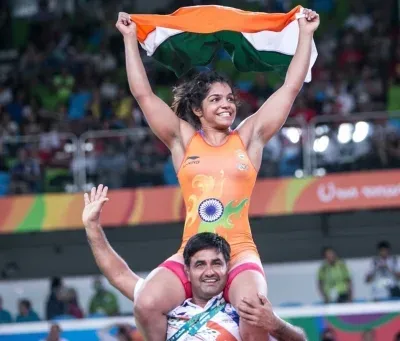 साक्षी मलिक: 12 साल की उम्र में अखाड़े में कदम, रियो ओलंपिक 2016 में ब्रॉन्ज जीत बनीं पहली भारतीय महिला रेसलर