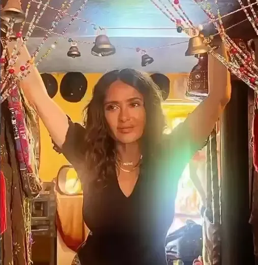 Salma Hayek celebrates Mexican roots: 'Wouldn't change it for anything'